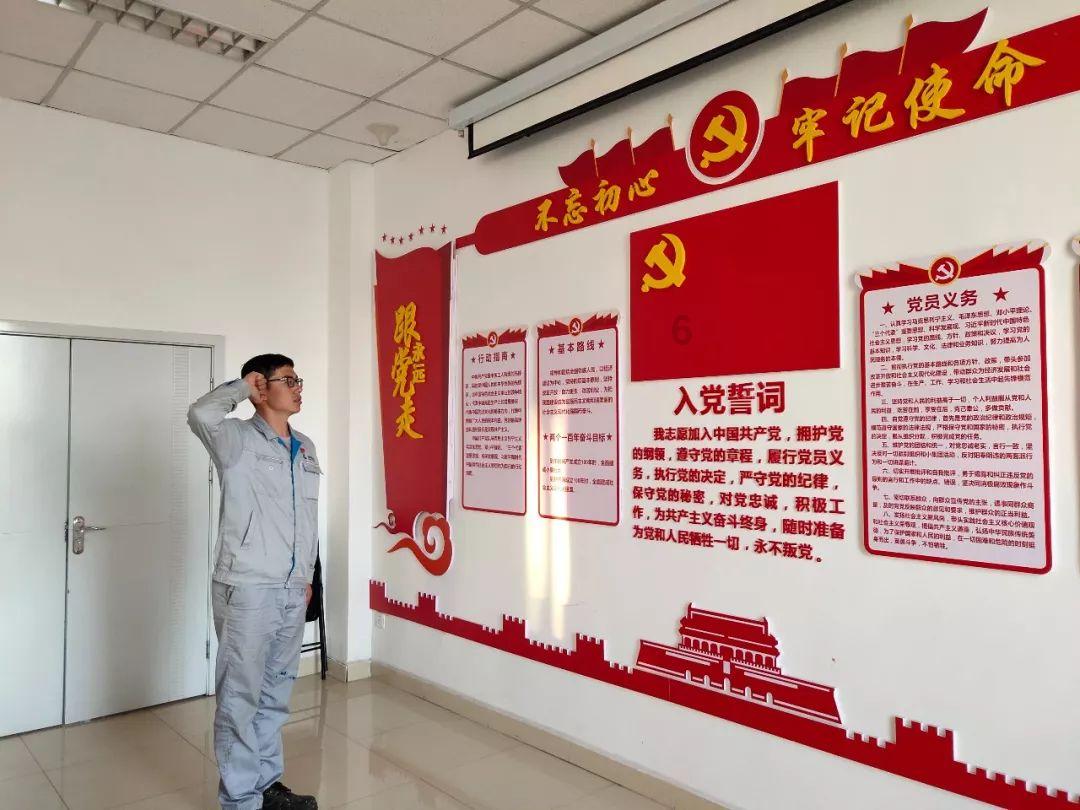 探索世界的电脑下面的键盘显示没了——电脑下面的键盘显示没了红迪网